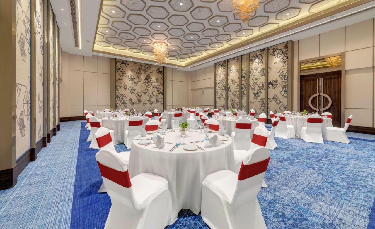 The Fern Residency Karad Hotel Exterior foto